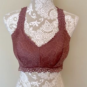 Maurices bralette size M mauve pink color. Light padding